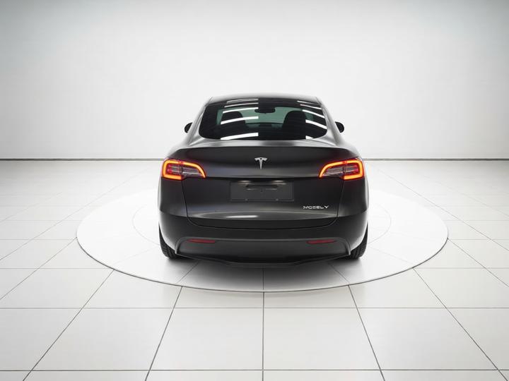Model Y 2021 Standard Range RWD photo 3