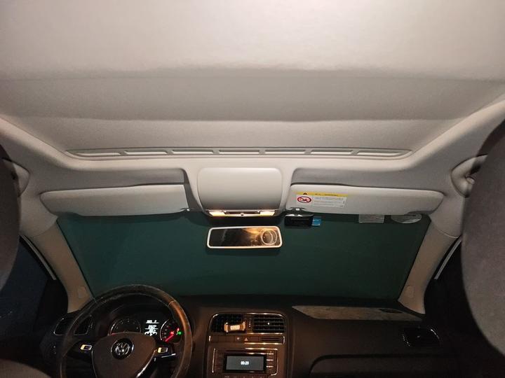 Polo 2016 1.6L AT Comfort photo 8