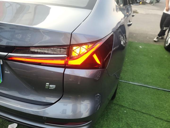 i5 2023 1.5L CVT Luxury photo 7