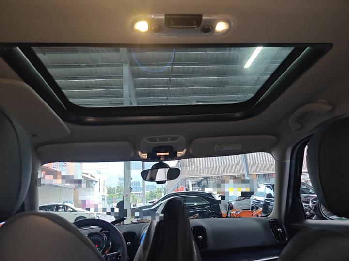 2019 1.5T COOPER ALL4 Wagon photo 7