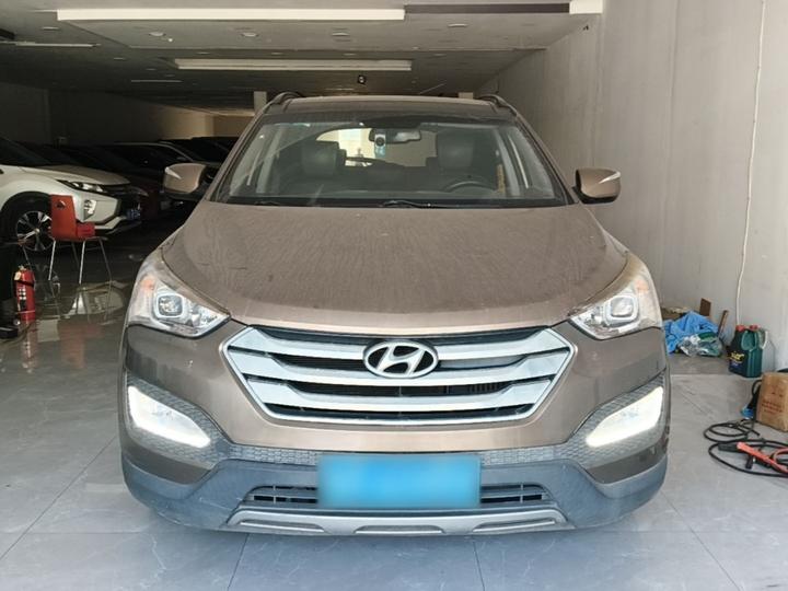 Santa Fe 2015 2.0T AT AWD Smart 5-Seater photo 2