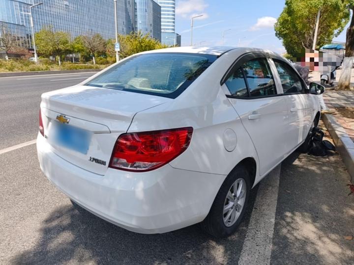 2016 3 1.3L MT Comfort photo 4