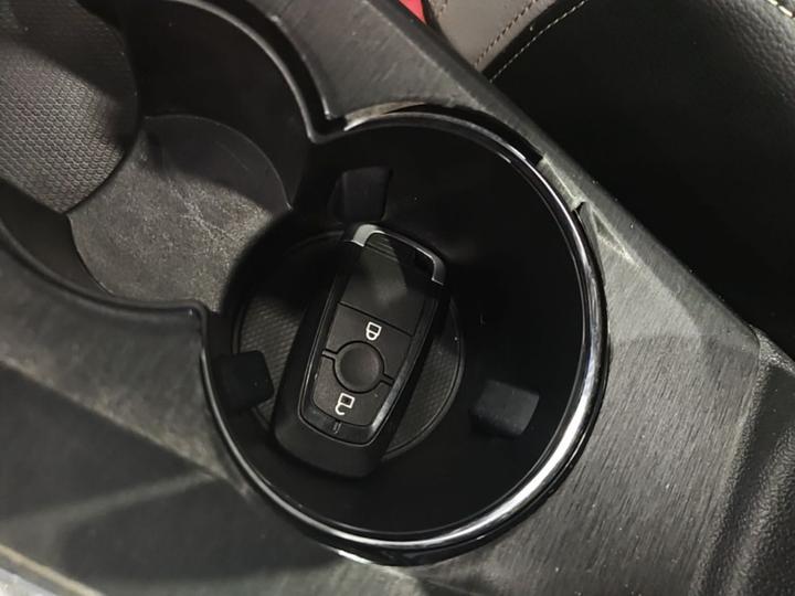 Escape 2020 EcoBoost 245 RWD photo 8