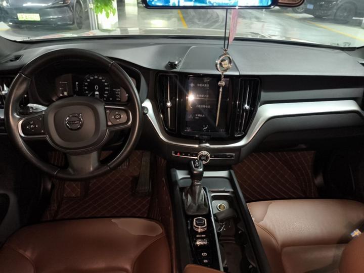 XC60 2021 T5 AWD Luxury photo 5
