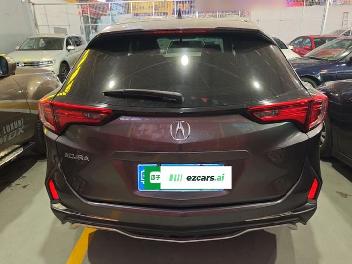 CDX 2016 1.5T RWD Exclusive photo 3