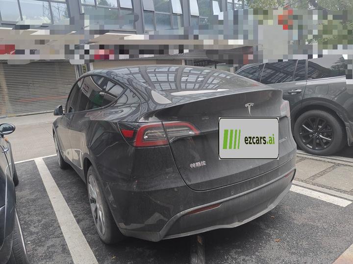Model Y 2022 Facelift RWD photo 4