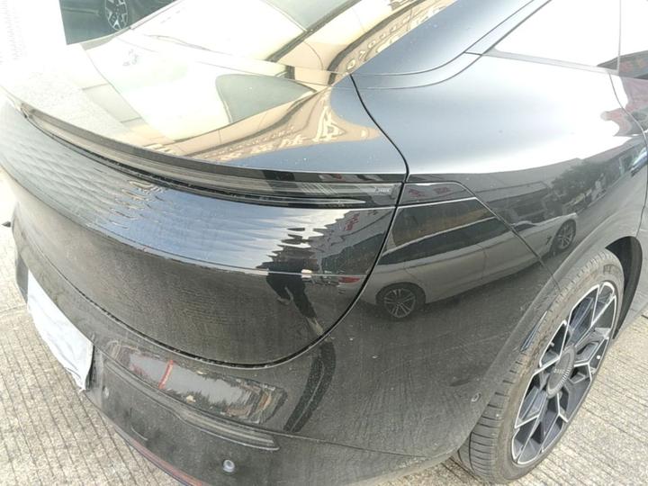 007 2024 AWD 100kWh photo 7