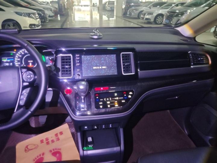 Elysion 2019 2.0L Hybrid Luxury photo 4