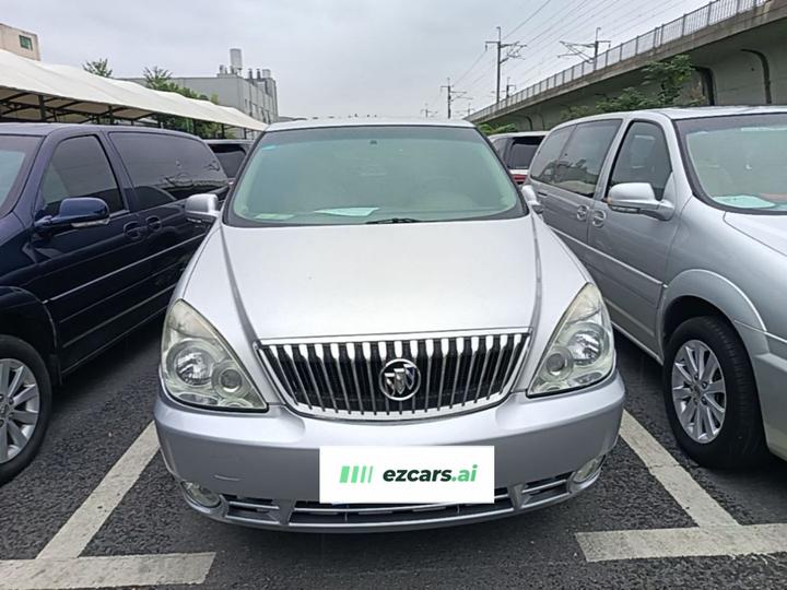 GL8 2014 2.4L Classic photo 2