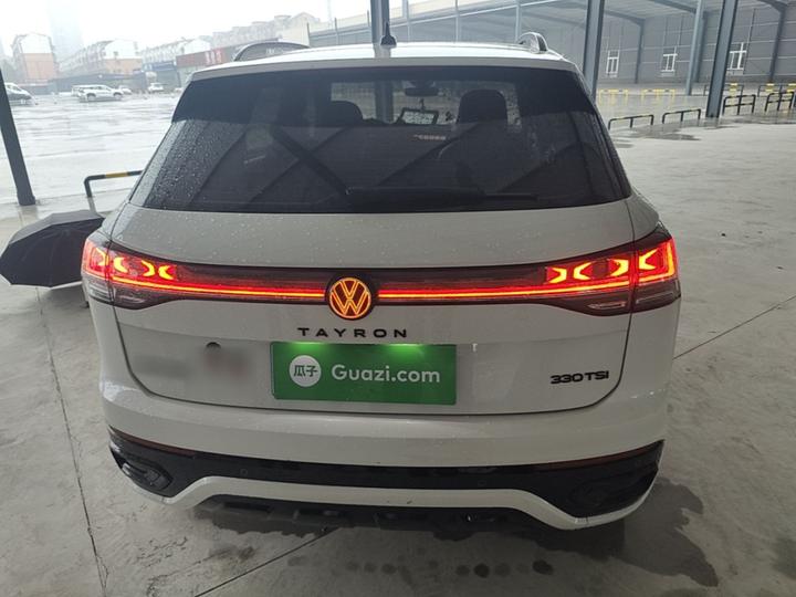 Tayron 2023 330TSI RWD R-Line photo 3