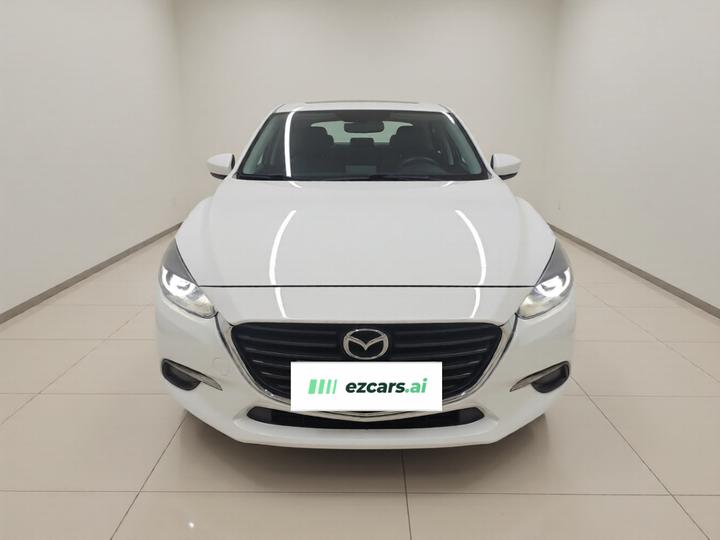 3 Axela 2017 Hatchback 1.5L AT Luxury China V photo 2
