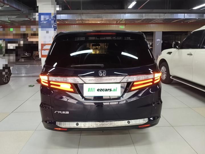 Odyssey 2015 Facelift 2.4L Supreme photo 5