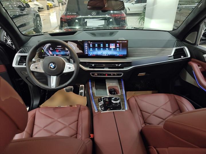 X5 2023 xDrive 40Li M Sport Package photo 5