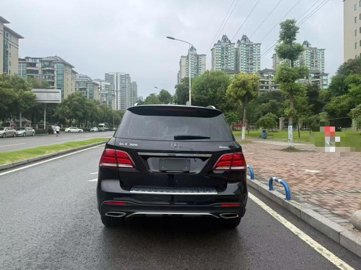 GLE Imported 2017 GLE 320 4MATIC Dynamic photo 3