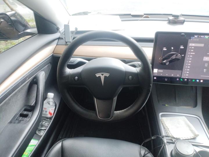 Model 3 2021 Standard Range RWD Upgraded photo 3