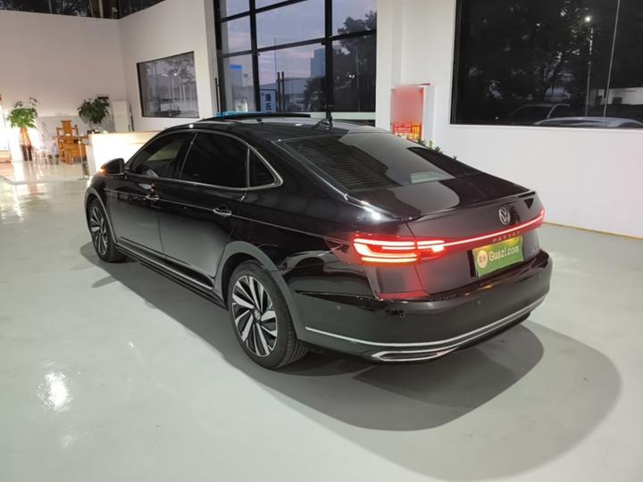 Passat 2023 330TSI Elite photo 4