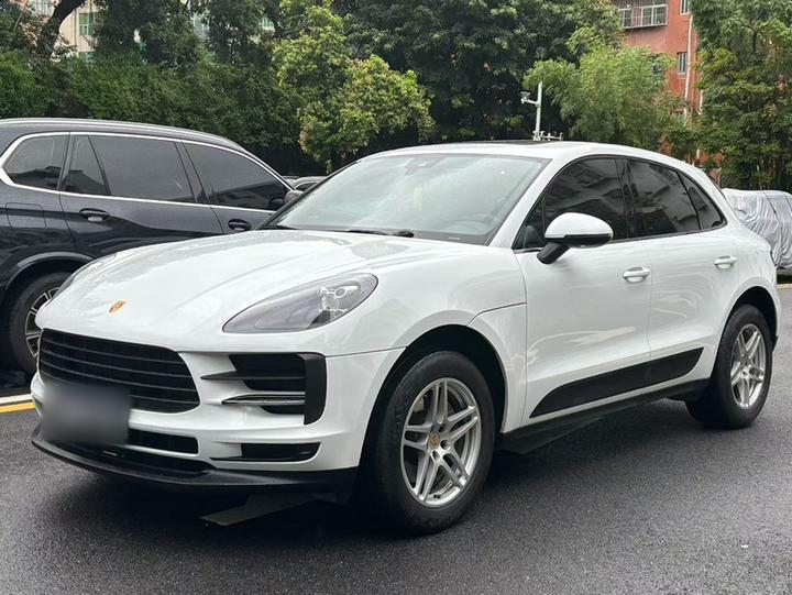 2020 Macan 2.0T