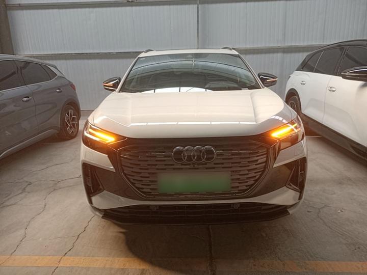 Q4 e-tron 2024 50 e-tron quattro photo 2