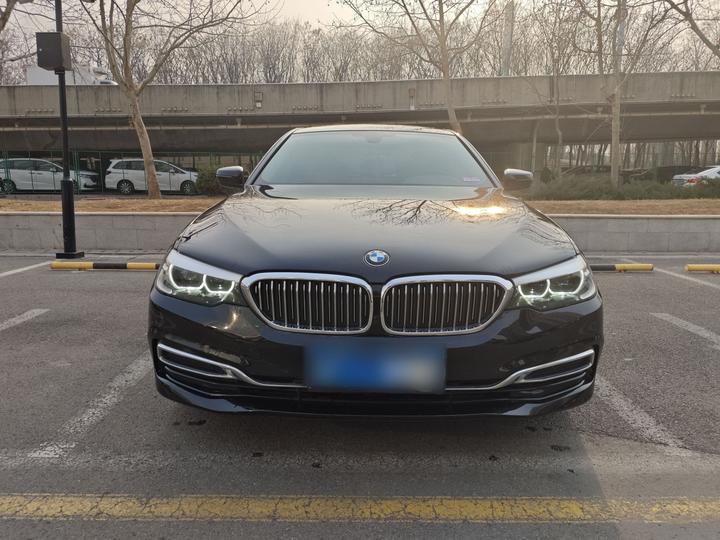 5 Series 2020 525Li Luxury photo 2