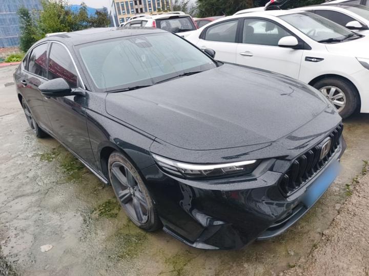 2023 260TURBO photo 3