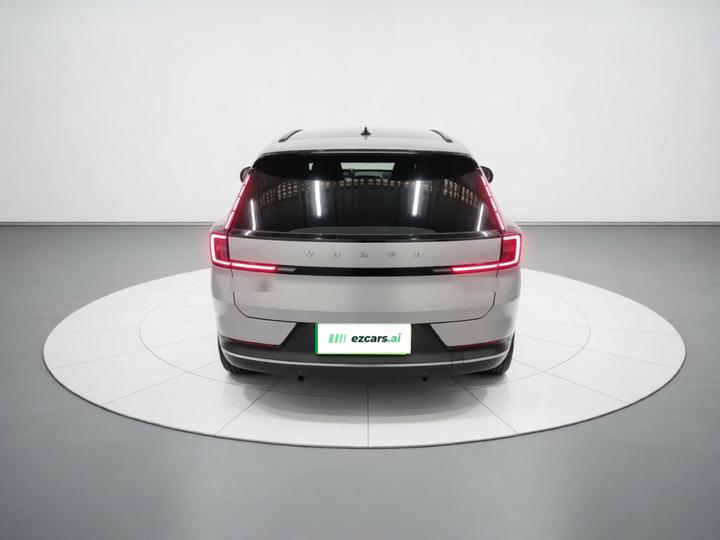 XC70 Hybrid 2026 AWD Extended Range Plus photo 5