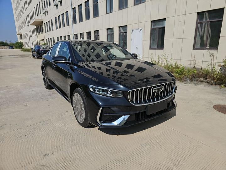 Preface 2026 i-HEV Hybrid photo 4