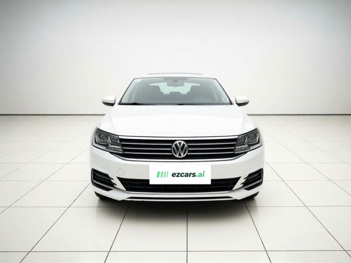 Lavida 2021 1.5L AT photo 2