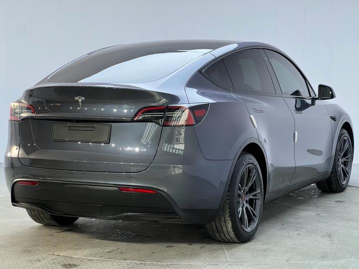 Model Y 2022 Facelift RWD photo 5