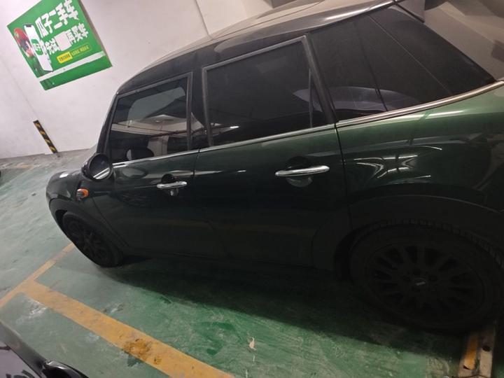 2016 1.5T COOPER 5-Door photo 4