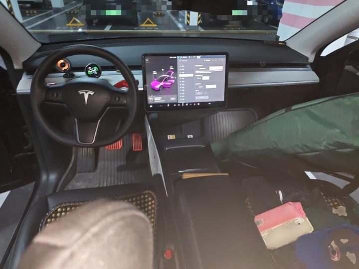 Model Y 2024 RWD photo 5