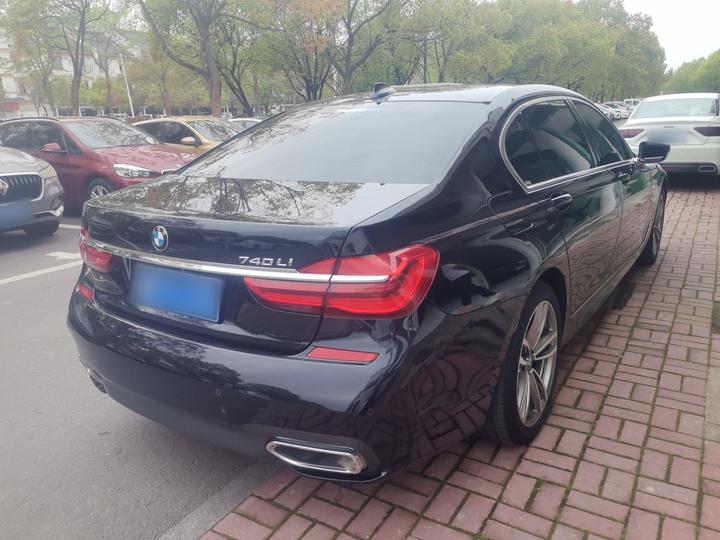 7 Series 2018 730Li Leading M Sport Package photo 4