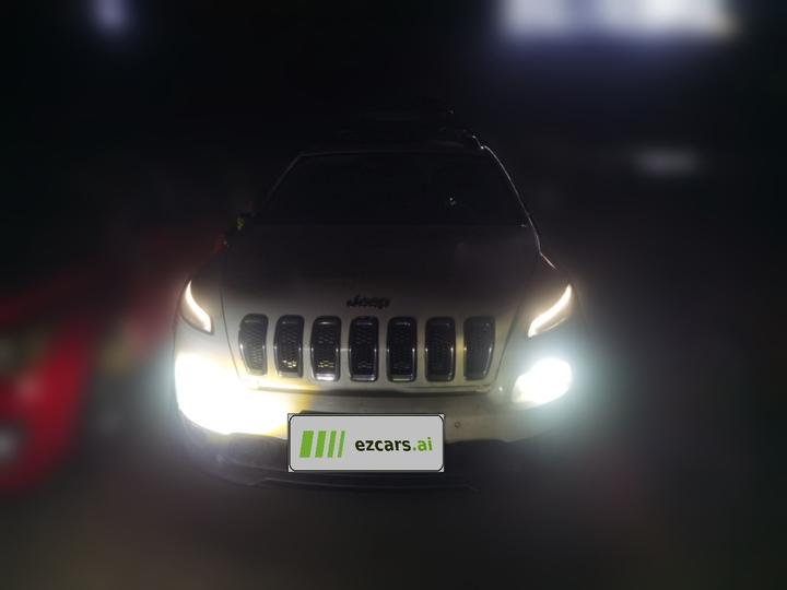 Cherokee 2016 2.0L photo 2