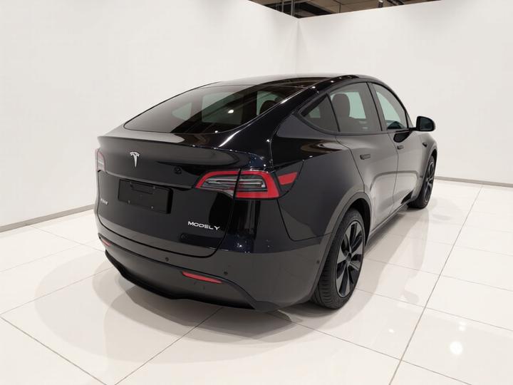 Model Y 2023 RWD photo 6