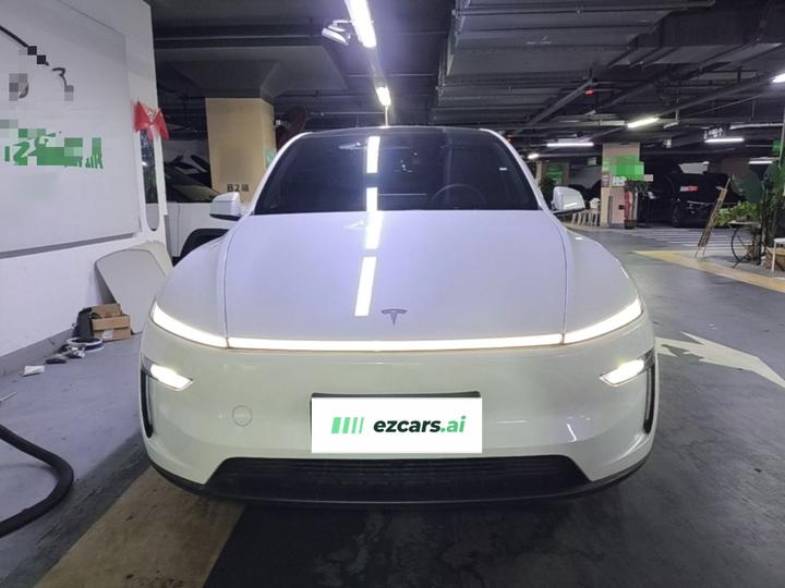 Model Y L 2025 Long Range AWD photo 2