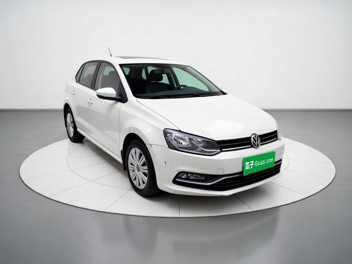 Polo 2016 1.6L AT Comfort photo 3