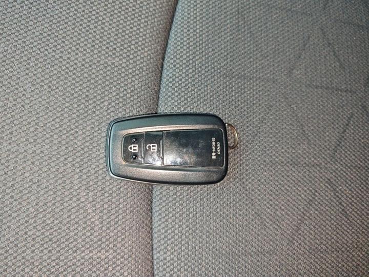 RAV4 2021 2.0L CVT RWD photo 8
