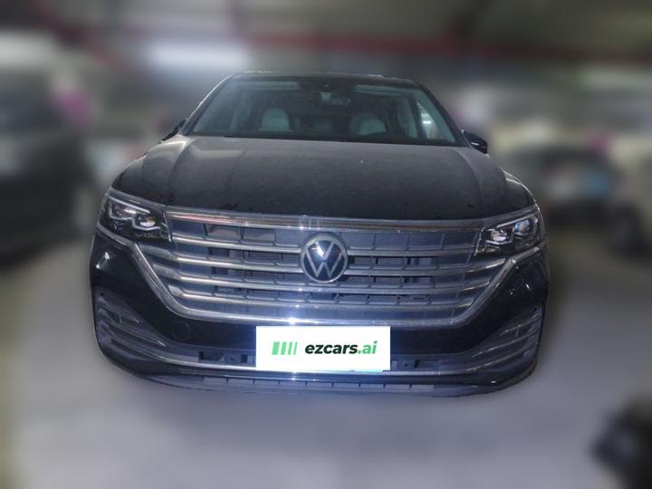 Viloran 2022 380TSI Premium photo 2