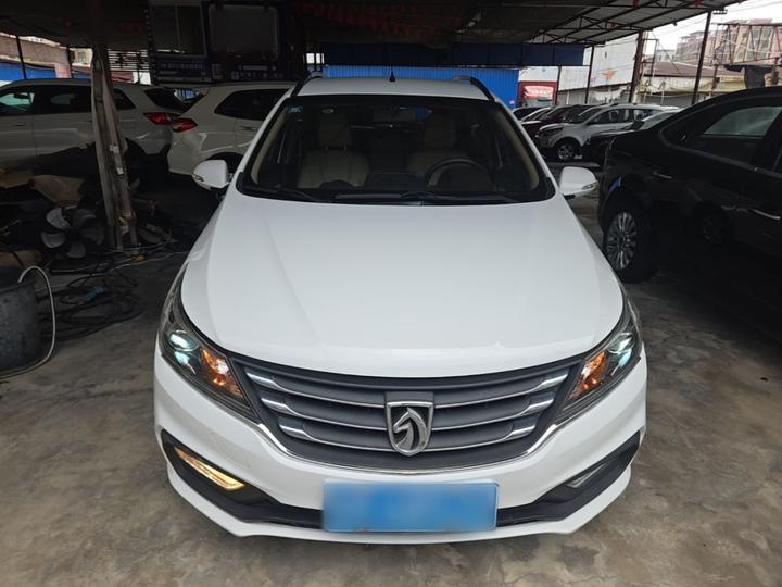 310W 2017 1.5L MT Fashion China V photo 2