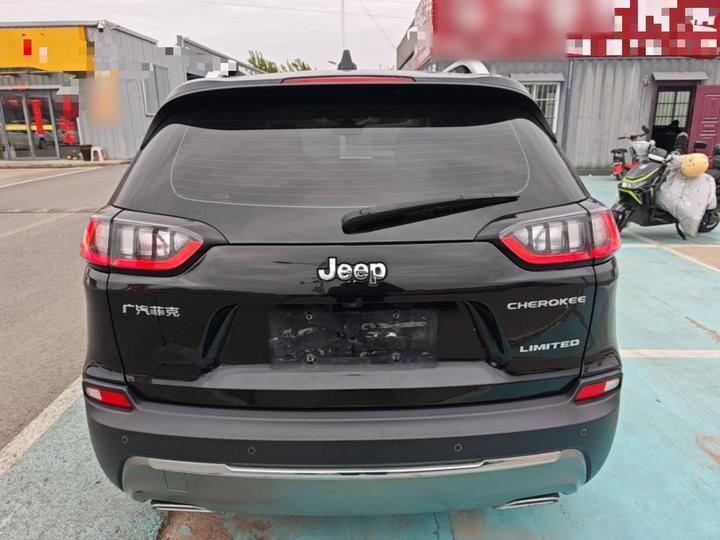 Cherokee 2019 2.0T RWD Smart China V photo 3