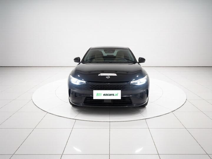Leapmotor C01 2024 EREV 216 Exclusive photo 2