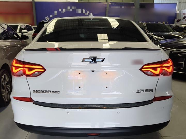 Cruze 2022 320 AT photo 5