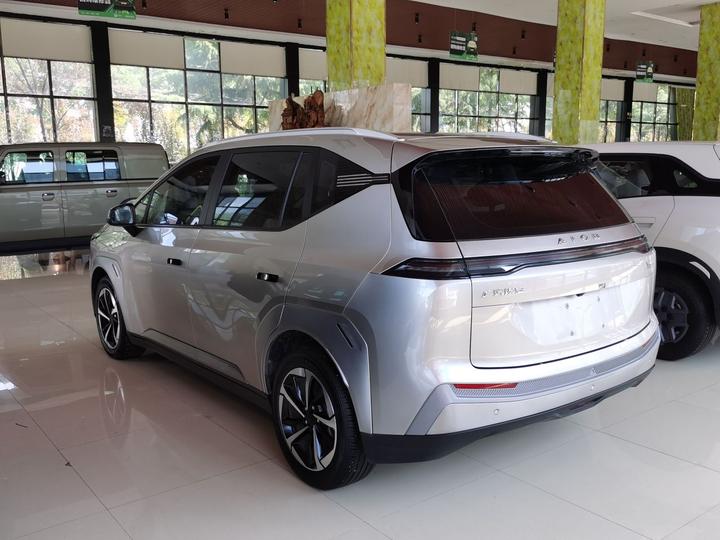 AION Y 2025 Plus 510 58.4kWh photo 4