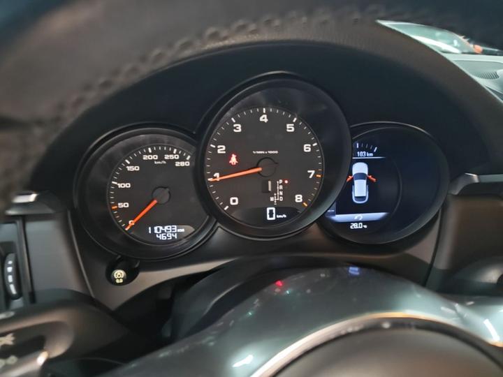 2018 Macan 2.0T photo 3