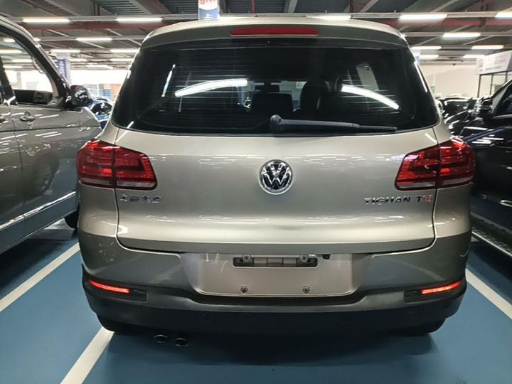 Tiguan 2015 1.8TSI AT RWD Comfort photo 3