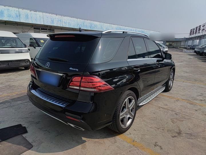 GLE Imported 2017 GLE 400 4MATIC photo 4