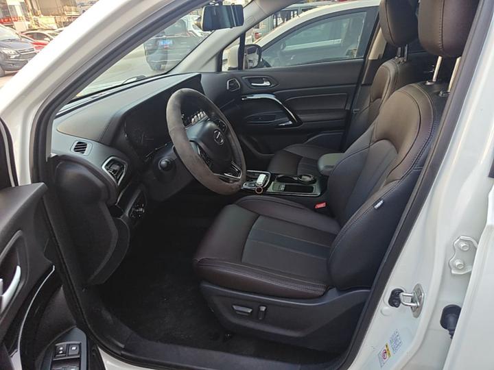 GAC Trumpchi GS4 2018 235T AT RWD Luxury Connected photo 6