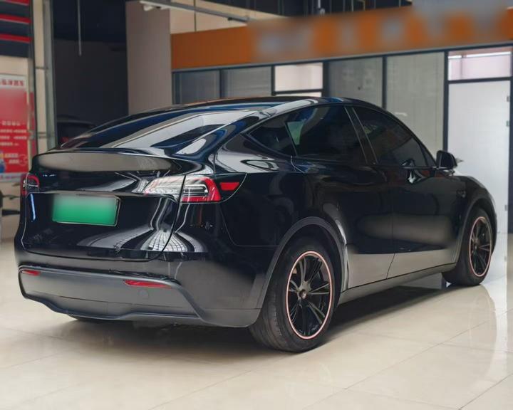Model Y 2022 Facelift RWD photo 4