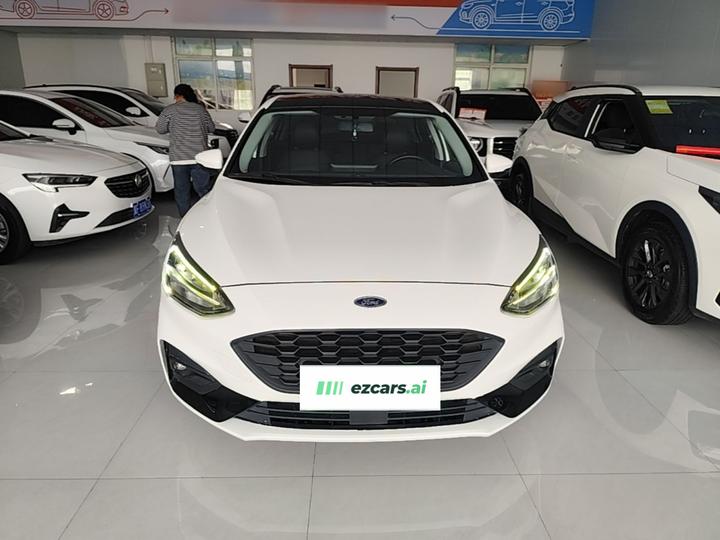 Focus 2021 Hatchback EcoBoost 180 AT photo 2