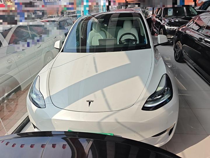 Model Y 2022 Facelift RWD photo 2