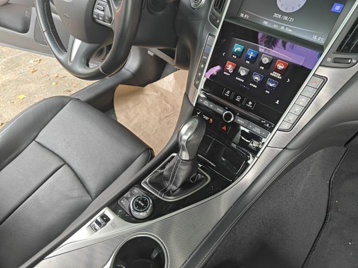 Q50 2014 3.7L Comfort photo 5